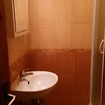 Guest house Salas-partizanske 2*