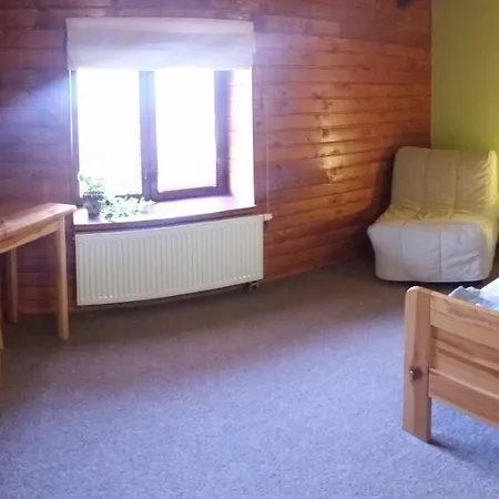 Salas-partizanske Guest house