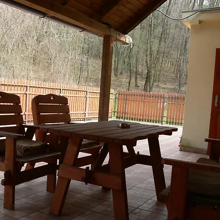 Salas-partizanske Guest house Partizanske
