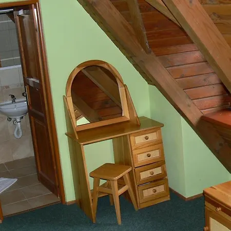 Salas-partizanske Maison d'hôtes Partizánske