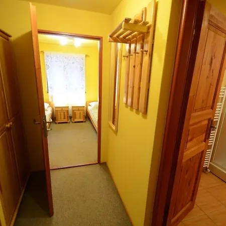 Salas-partizanske 2*