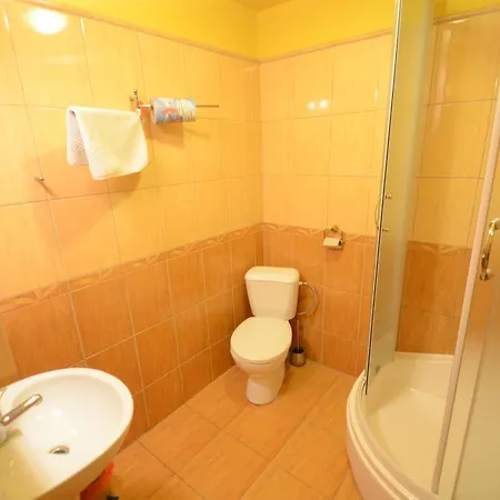 Salas-partizanske Maison d'hôtes Partizánske