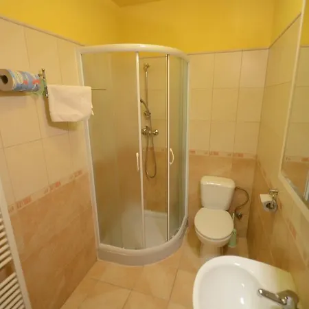 Salas-partizanske Maison d'hôtes Partizánske