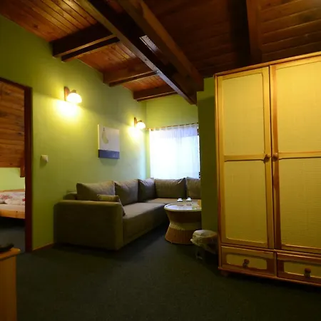 Guest house Salas-partizanske Partizanske