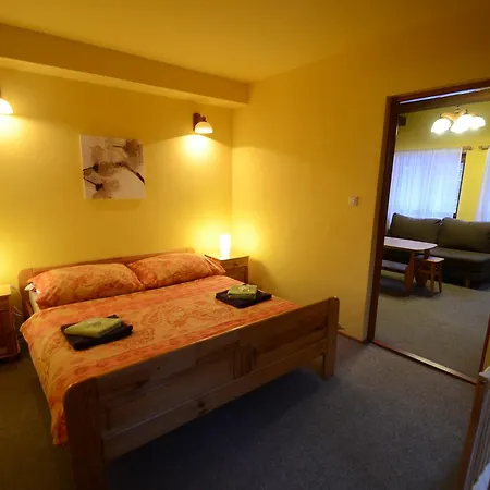 Salas-partizanske Guest house