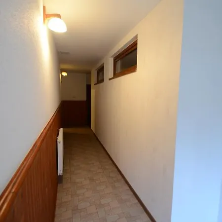 Guest house Salas-partizanske 2*